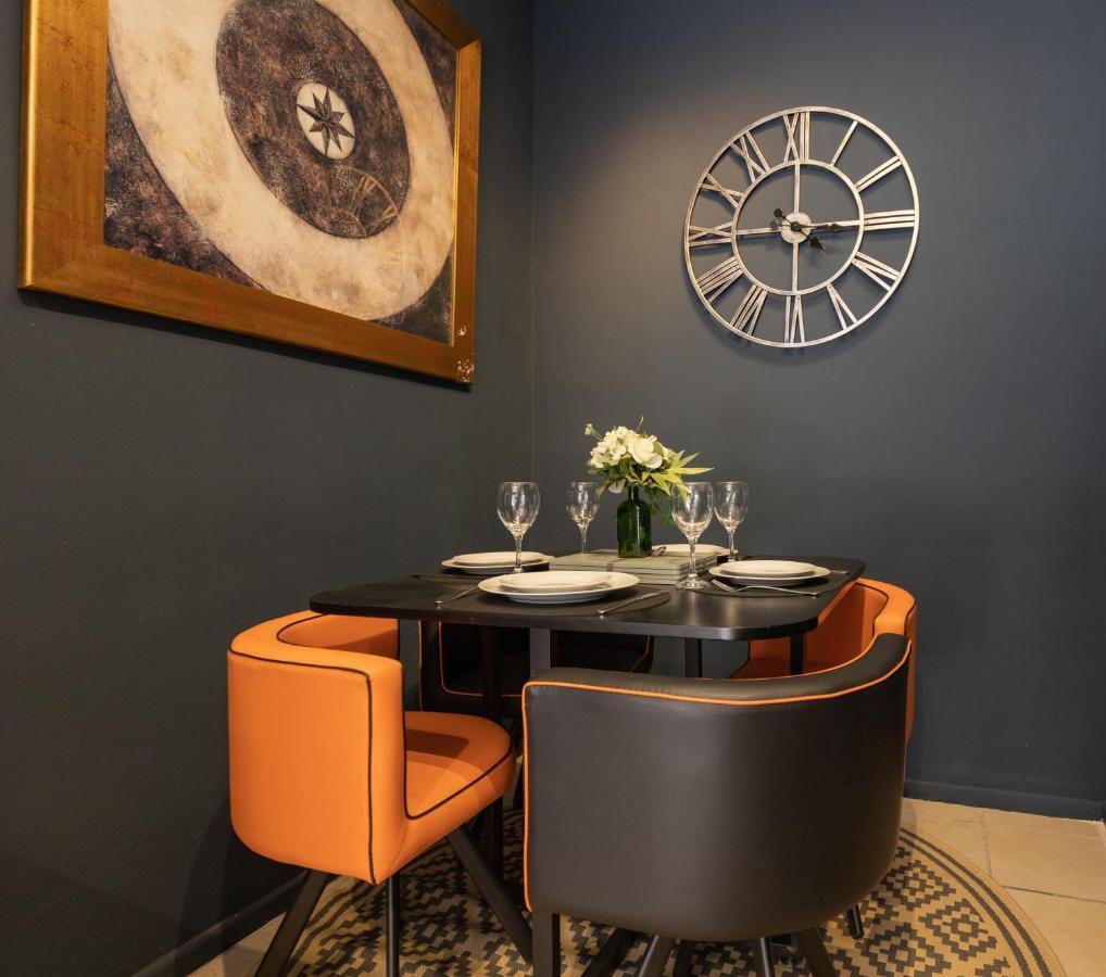 Boutique Family Apartment In Celebrity Village. Barnt Green Εξωτερικό φωτογραφία